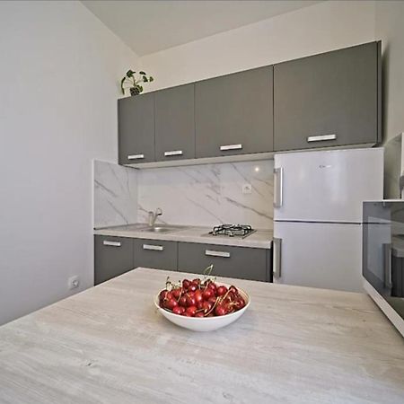Apartment Vita Postira Eksteriør billede